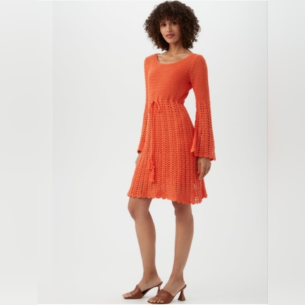 Gloria Open Knit Long Sleeve Dress
Trina Turk Size Small